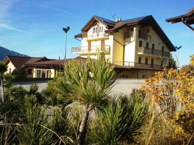 Hotel Residence Bellavista Brentonico Exterior photo